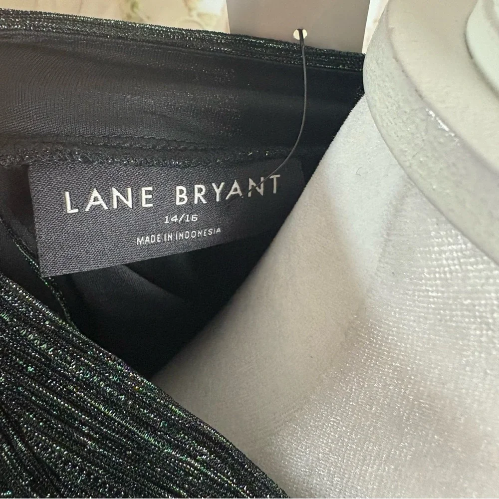 NEW Lane Bryant Women's Green Keyhole Fringe Top